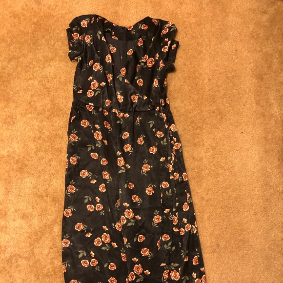 Red rose romper - Picture 2 of 5